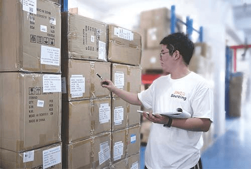 Product development 4 Arrange shipment in our warehouse 1 1